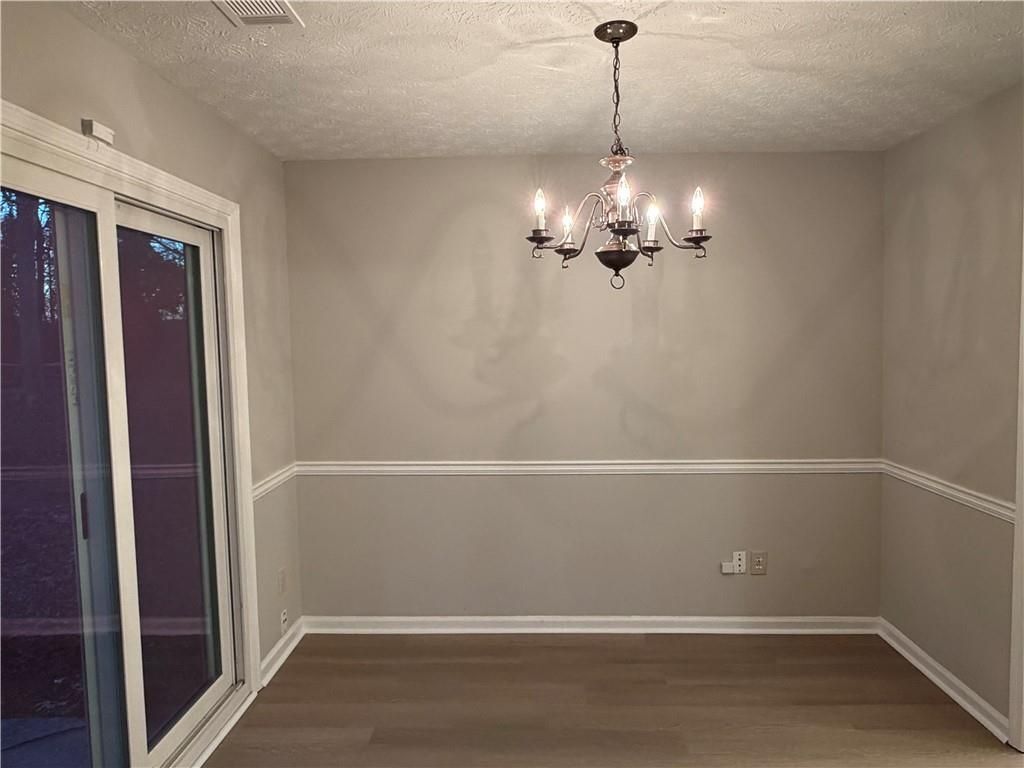 Building Photo - 65 Beaverdam Ct