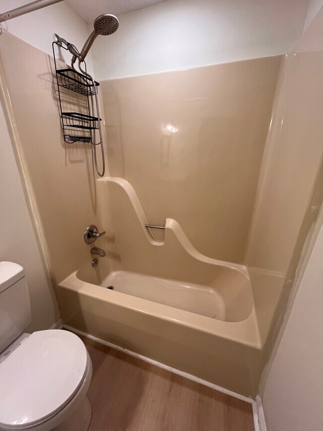 Building Photo - 9908 Whitney Cir