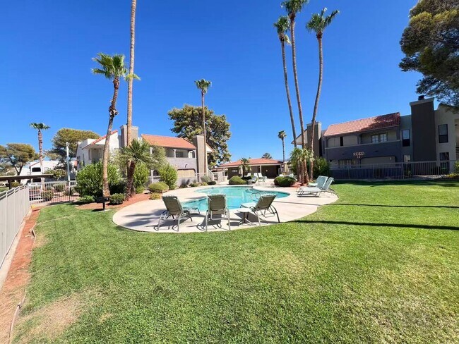 Building Photo - 2112 Sunfish Dr