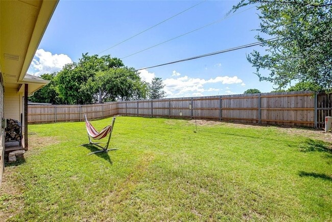 Building Photo - 578 Tanglewood Dr