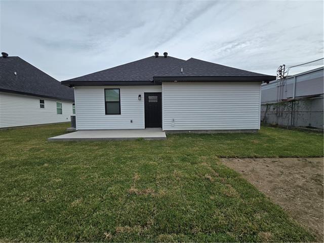 Building Photo - 99 Carolyn Dr