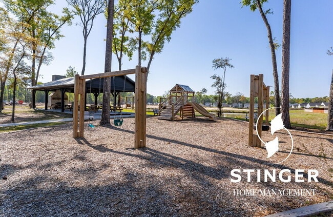 Building Photo - 198 Great Bend Dr