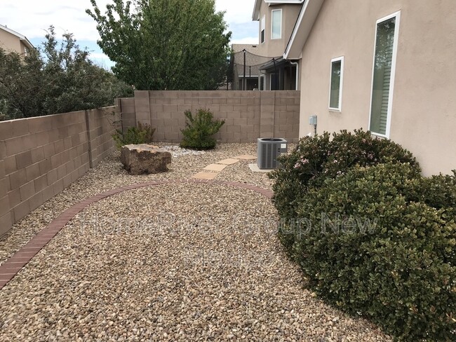 Building Photo - 2148 S Ensenada Cir SE