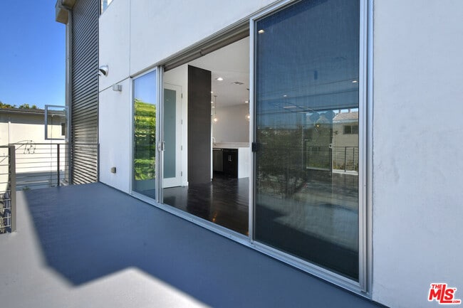 Building Photo - 11610 Ohio Ave