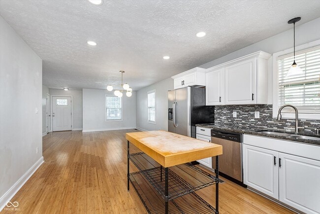 Building Photo - 1414 E 46th St