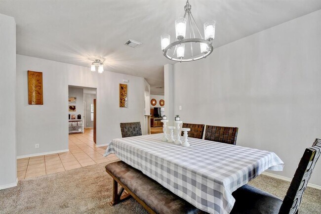 Building Photo - 2354 Oak Pebble