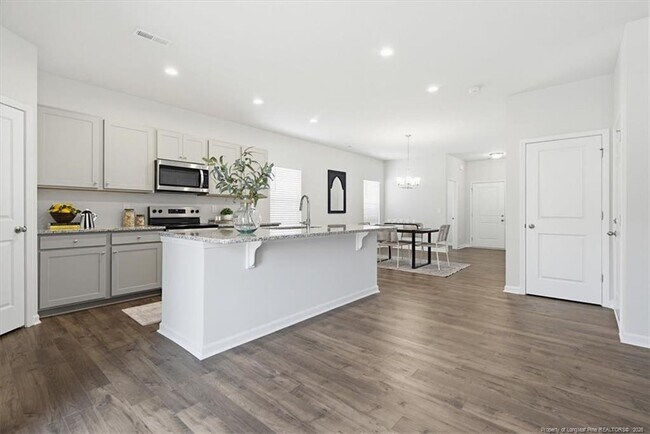 Building Photo - 594 Melbourne Dr