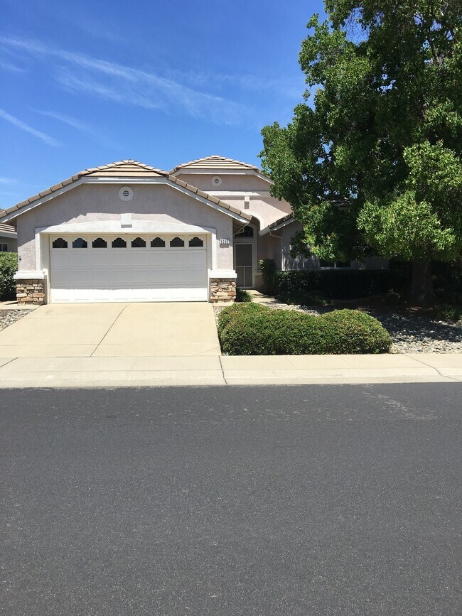 Building Photo - Dog Friendly in 55+ Community