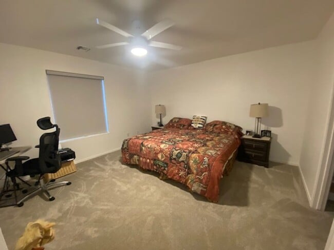 Building Photo - 3045 Palisades Dr