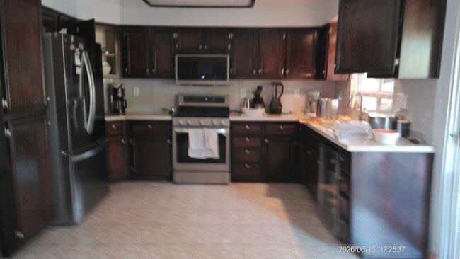 Building Photo - 3819 Coral Crest Way