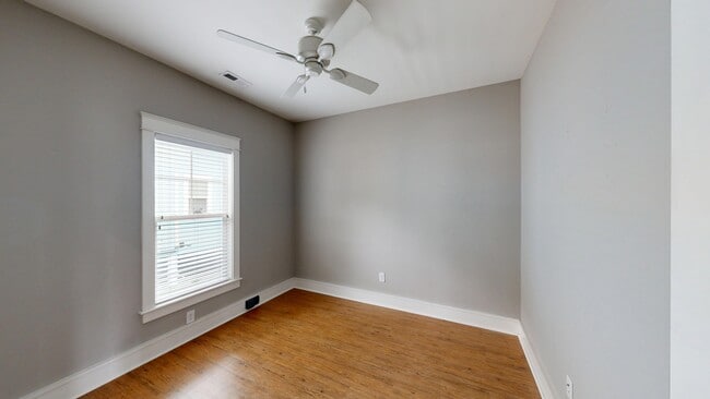 Building Photo - 803 Lindsey Ln