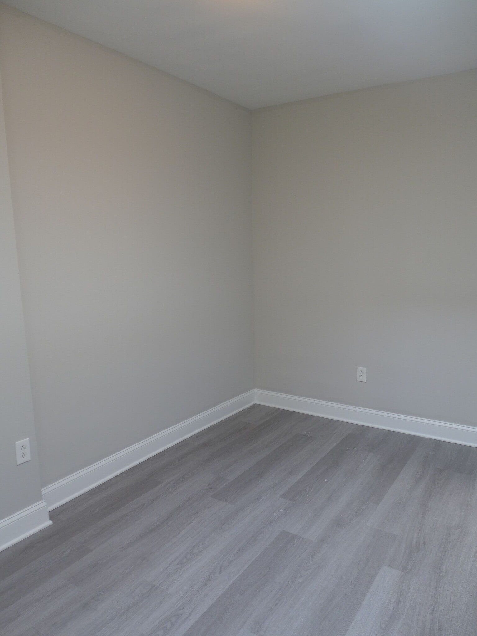 Building Photo - 619 McKewin Ave