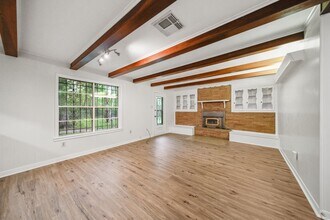 Building Photo - 2019 N Thompson St