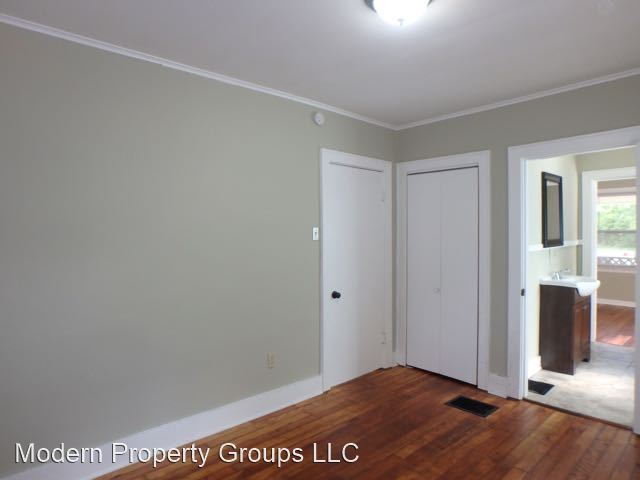 Building Photo - 2 br, 1 bath House - 111 E. Forest Ave