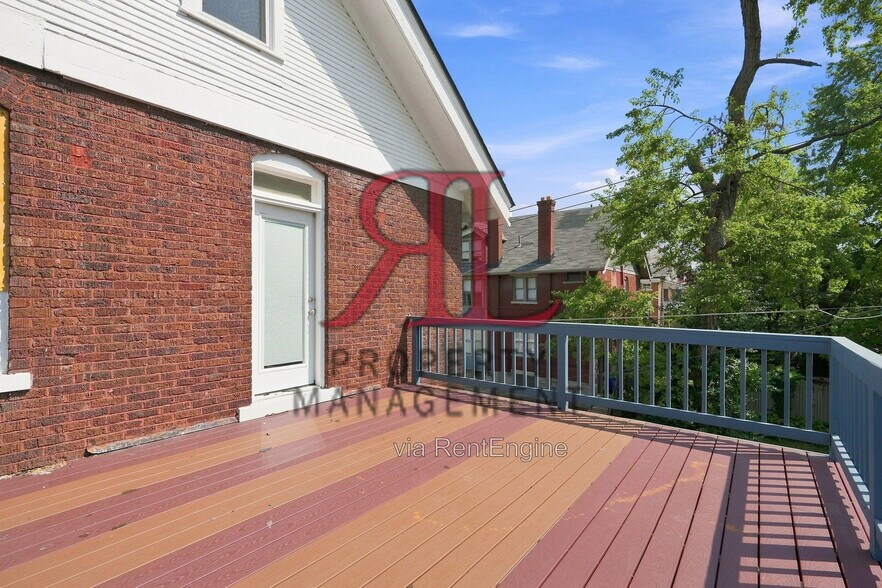 Building Photo - 1667 Bryden Rd
