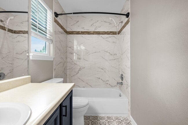 Building Photo - 4535 Star Ridge Dr