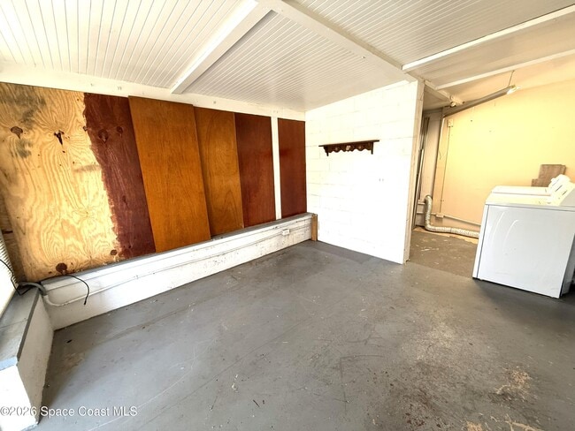 Building Photo - 2127 Smathers Cir N