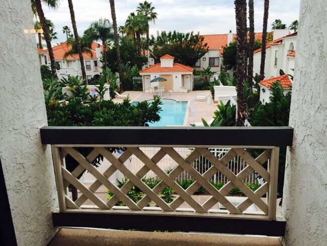 Building Photo - 9380 Twin Trails Dr