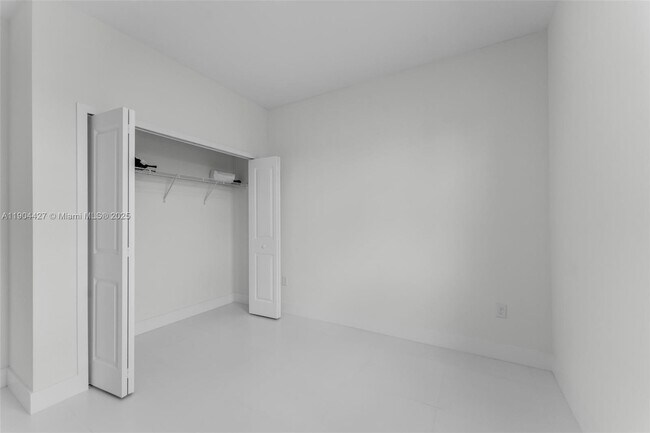 Building Photo - 32206 SW 196th Ave