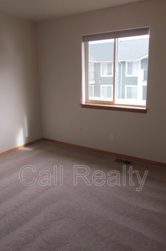 Building Photo - 4123 S Stonington Ln