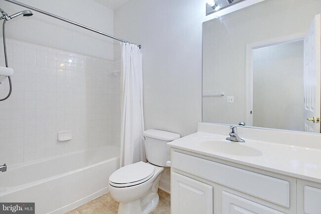 Building Photo - 6913 Stanwick Square