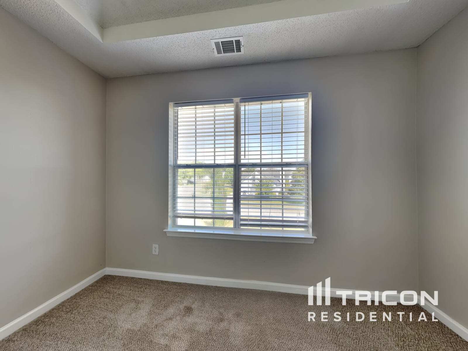 Building Photo - 6955 Pompas Ct