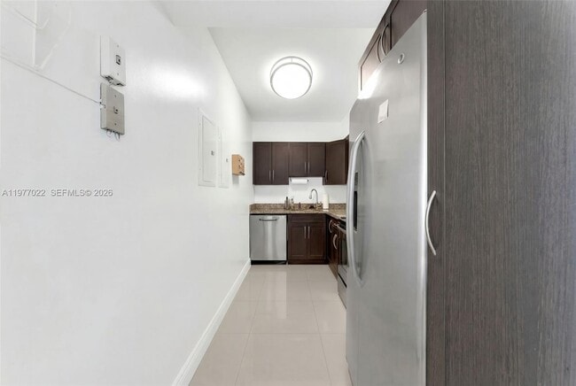 Building Photo - 800 Claughton Island Dr