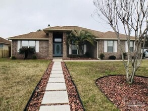 Building Photo - 2001 Horton Dr