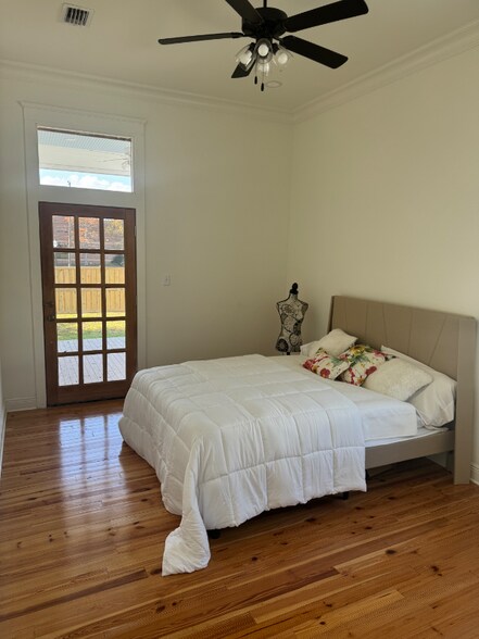 Building Photo - 265 N Dearborn St