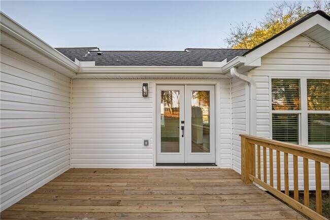 Building Photo - 42 Arnold Rd