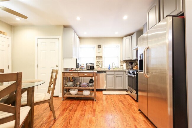 Building Photo - 43-45-45 Belnel Rd