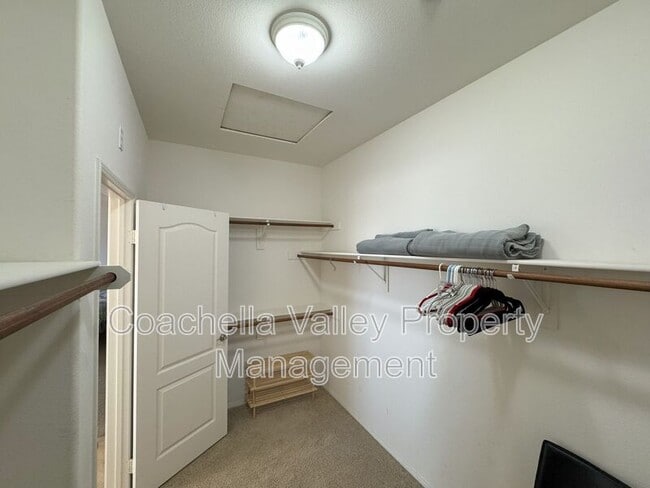 Building Photo - 1290 Esperanza Trail