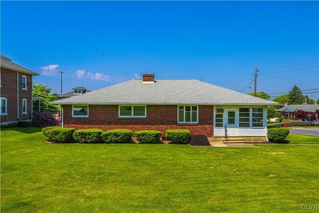 Primary Photo - Charming 2-Bedroom Home in the Heart of Ca...