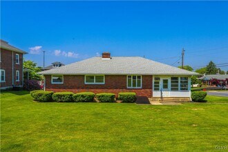 Building Photo - Charming 3-Bedroom Home in the Heart of Ca...