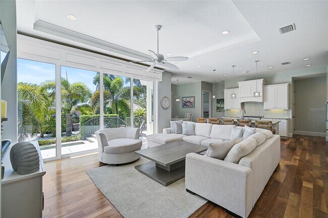 Building Photo - 830 Tarawitt Dr