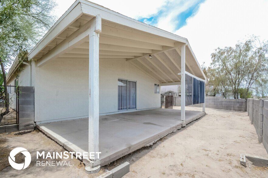 Building Photo - 5409 S Wembly Rd