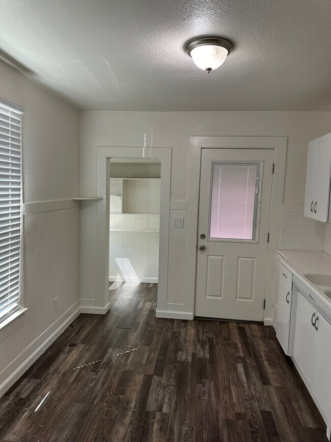 Building Photo - Ceres 1 Bedroom 1 Bathroom Country Home