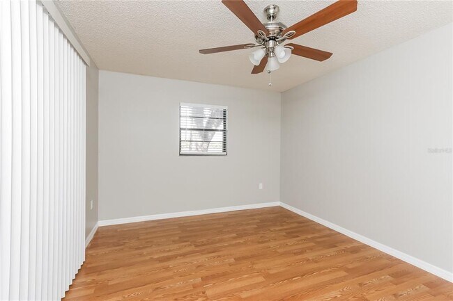 Building Photo - 5801 Pauma Pl
