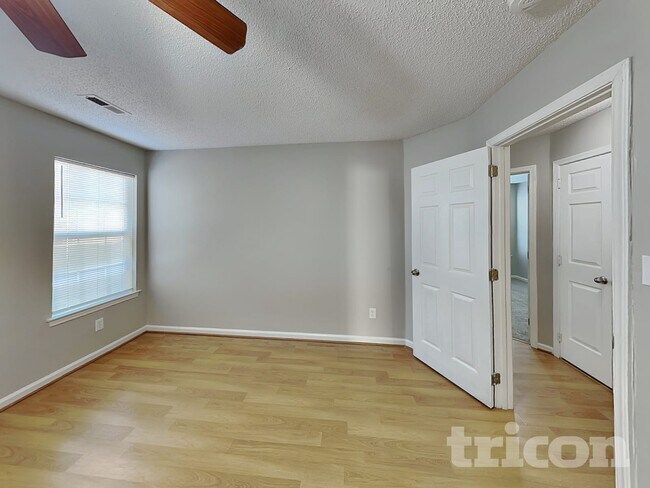 Building Photo - 5000 Poplar Glen Dr