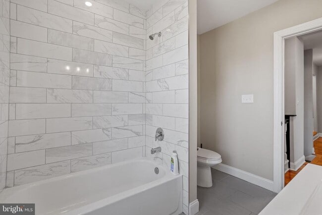 Building Photo - 142 Snyder Pl