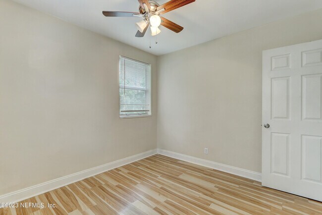 Building Photo - 1611 Stockton St