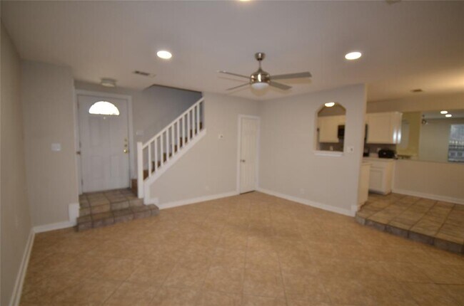 Building Photo - 7801 Parliament Pl