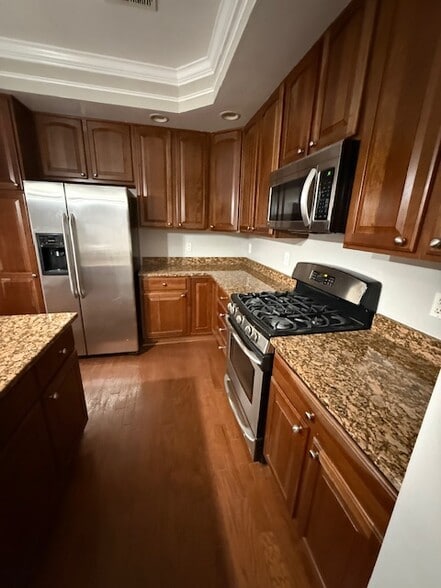 Building Photo - 5653 Harrington Falls Ln