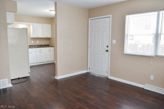 Building Photo - 1376 Marcy St