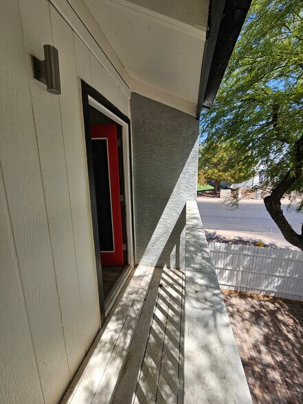 Building Photo - 1766 E Pepper Cir