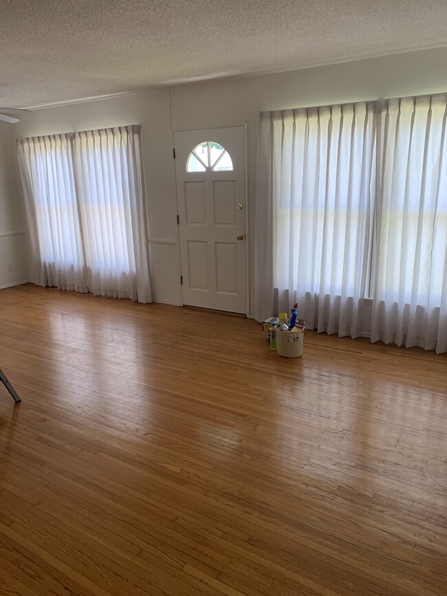 Living/dining room - 1214 Bedford S St