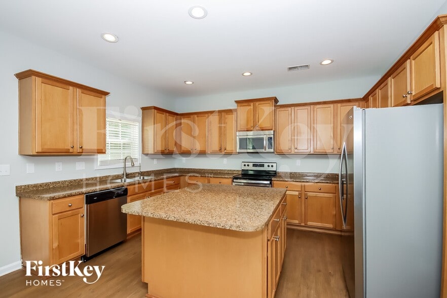 Building Photo - 11818 Sidney Crest Ave