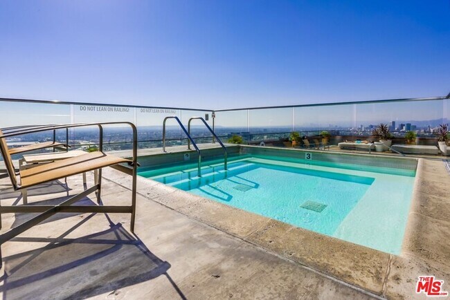 Building Photo - 1100 Wilshire Blvd