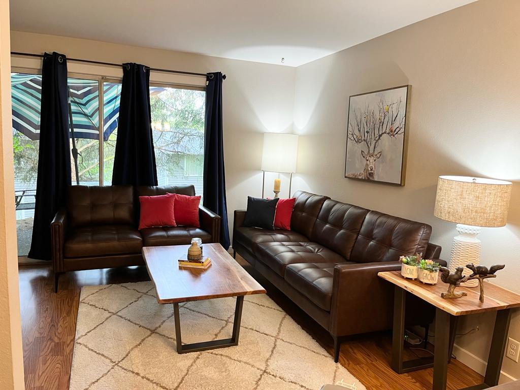 Building Photo - 1526 192nd St SE