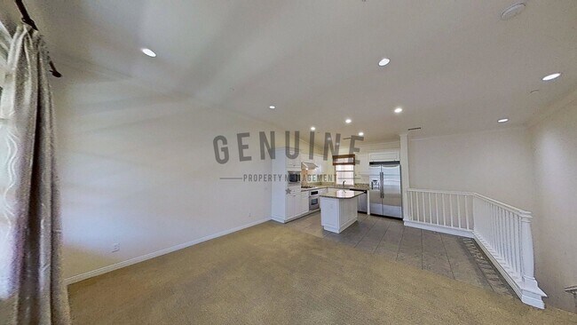 Building Photo - Beautiful Two-Level 2Bd 2Ba Condo in Irvine